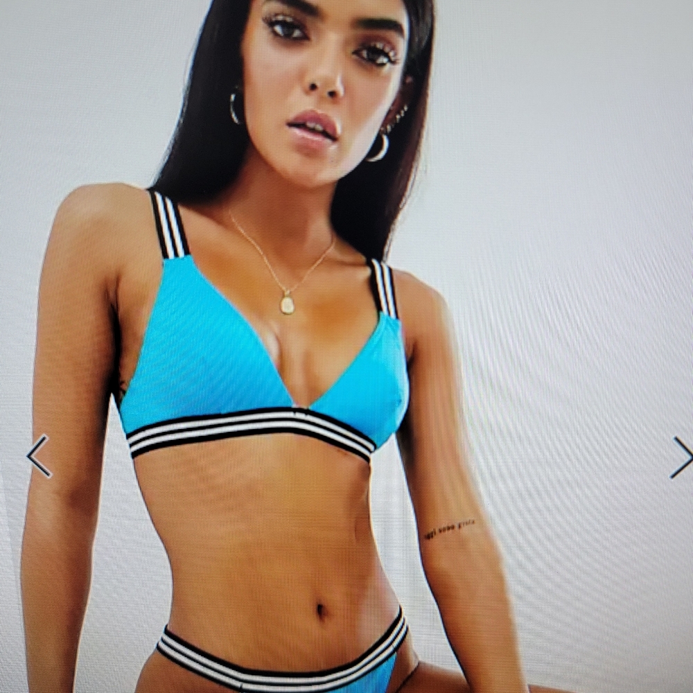 Missguided triangle bikini top with stripe trim